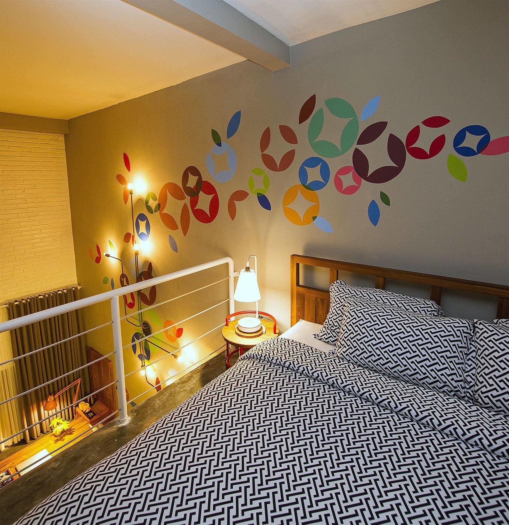 Lokal Hotel & Restaurant 요그야카르타 외부 사진