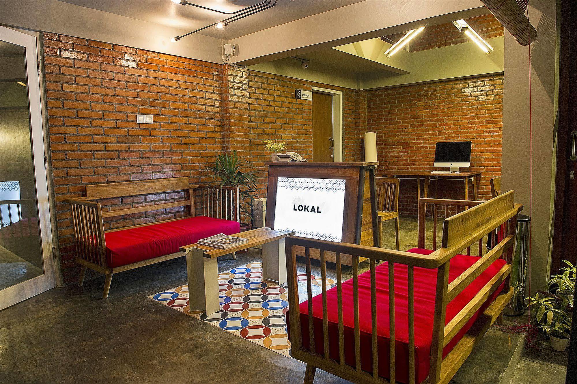 Lokal Hotel & Restaurant 요그야카르타 외부 사진
