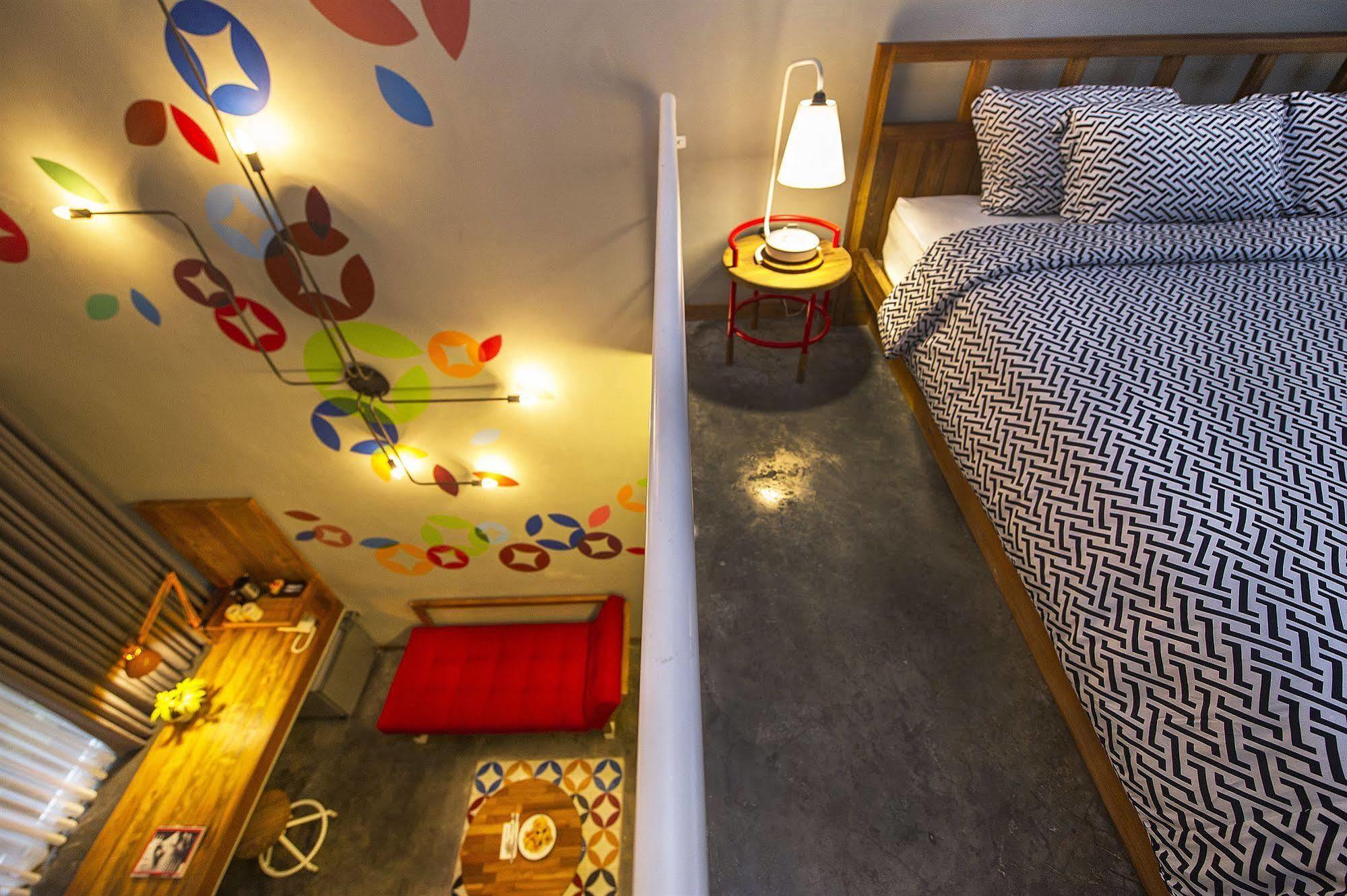 Lokal Hotel & Restaurant 요그야카르타 외부 사진